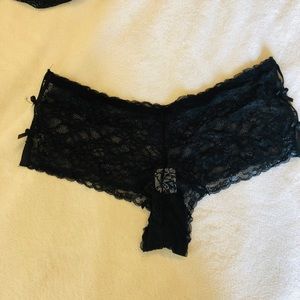 Sexy side bow tie black lace panty